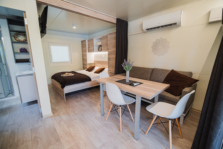 Others 3, Thermal Canopy Tree House With Riviera Tickets, Brežice