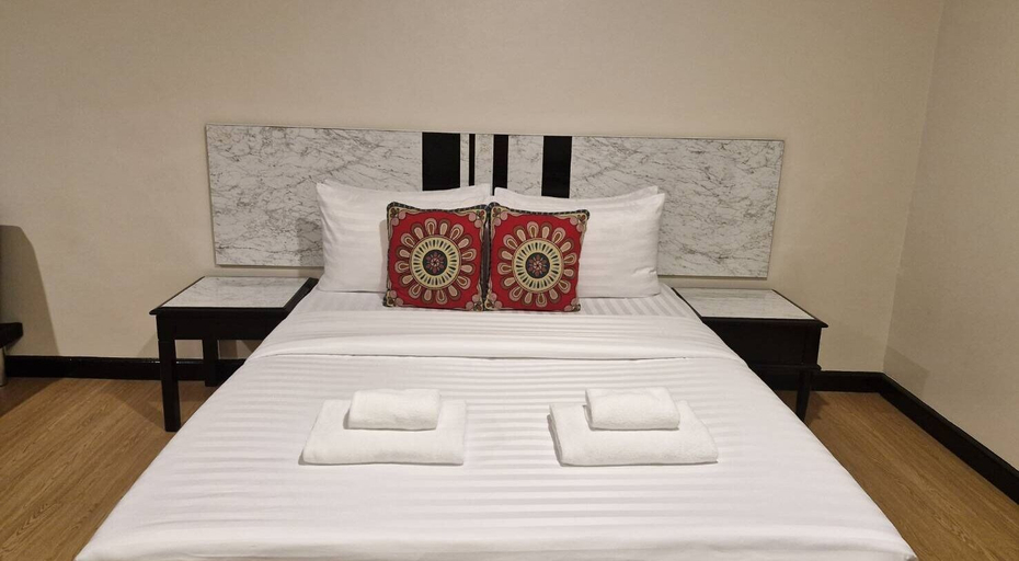 Bedroom 26