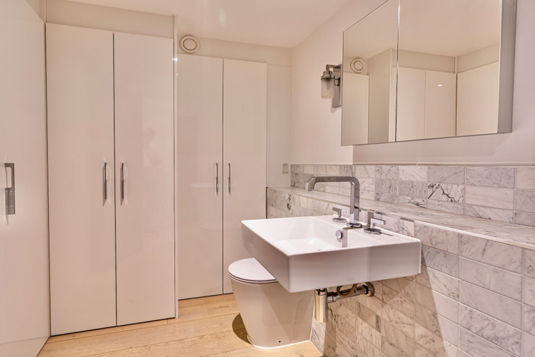 Bathroom 4, Be London - The Lincoln's Inn Residences, London