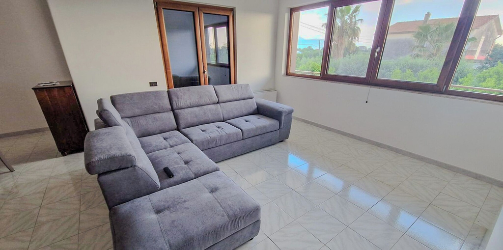 Others 5, Villa il Profumo degli Aranci, Salerno