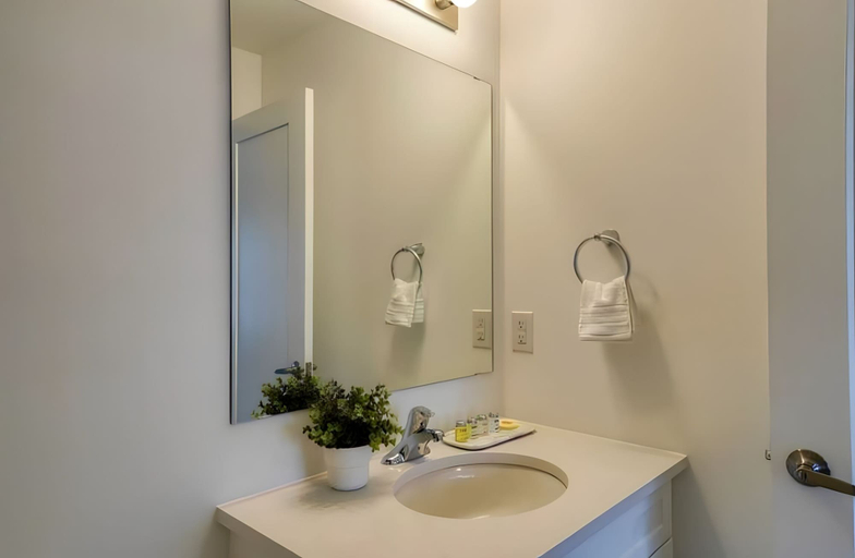 Bathroom 2, Premium Stay at Niagara falls, Niagara