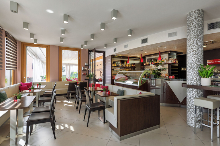 Food & Drinks 5, Kairos Garda Hotel, Verona