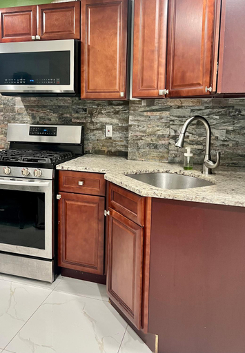 Others 5, Luxury Guest House - Cheap JFK Pick up & Drop Off Available, New York