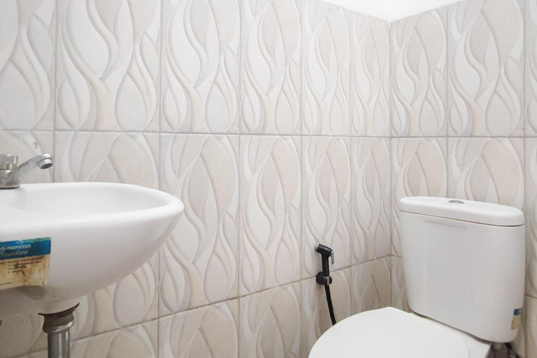 Bathroom 24