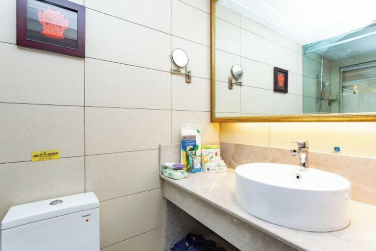 Bathroom 4, Liuzhi Gongkuang Hotel, Liupanshui