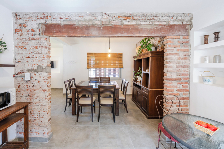 Others 5, casas urbanas apart hotel, Colón