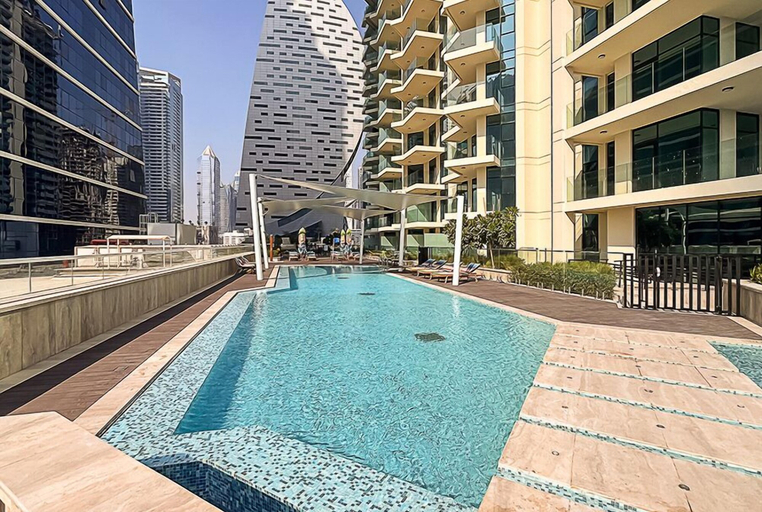 Sport & Beauty 5, Stunning 2BR Apt – High-Floor with Breathtaking Views, Dubai