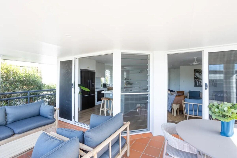 Others 3, Little Birdie, Tweed Heads