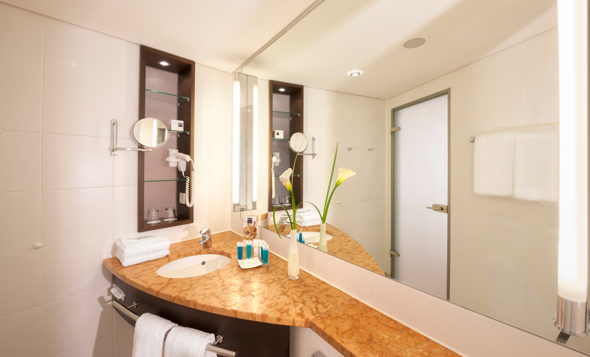 Bathroom 4, Hotel An der Kongresshalle Augsburg by Sunday, Augsburg