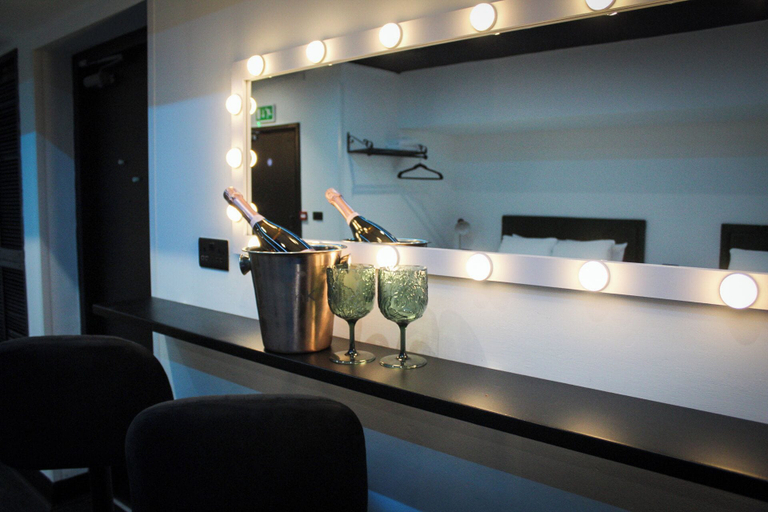 Others 5, Boutique 56, Sefton