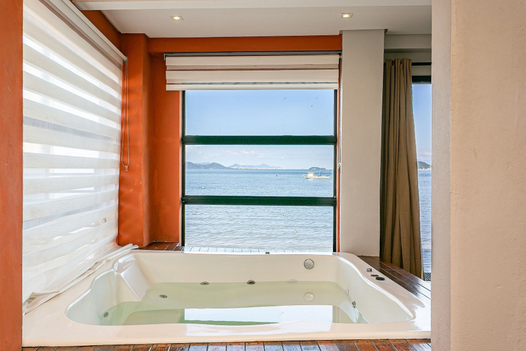 Bathroom 4, Casa Pé Na Areia com Piscina e Jacuzzi, Governador Celso Ramos