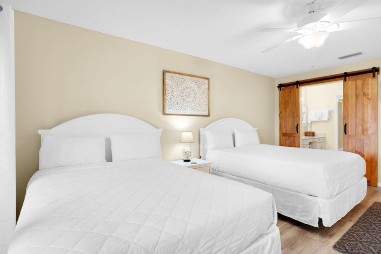 Bedroom 3, Edgewater Golf Villa 2010, Bay