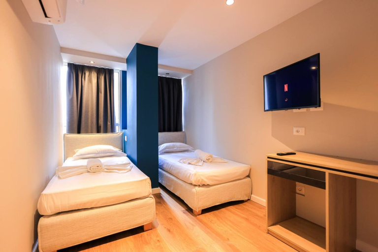 Room 5, Grandstay Studios 107, Durrësit