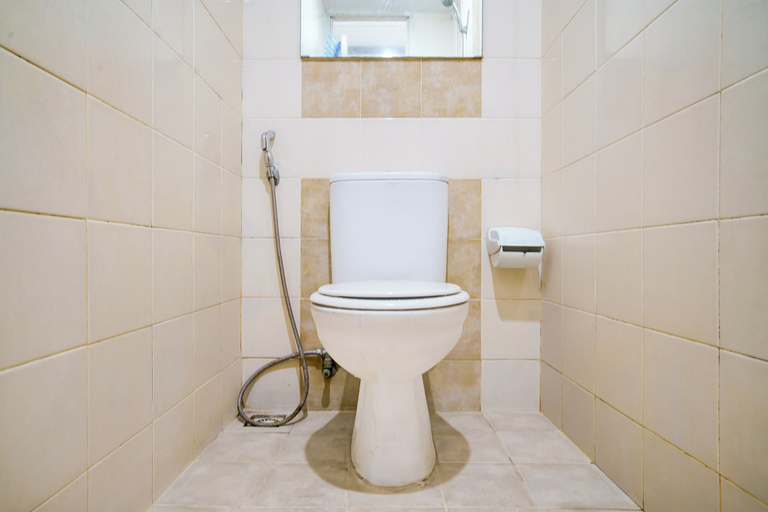 Bathroom 3, Collection O Apartment By Boboin Baros Near Stasiun Cimahi, Cimahi