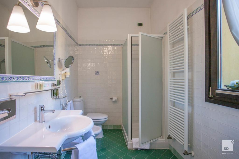 Bathroom 4, Hotel Porta San Mamolo, Bologna