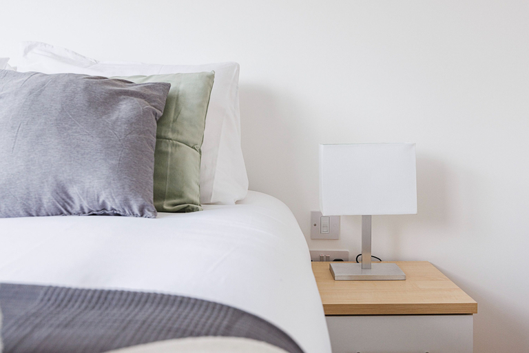 Room 4, Modern 1 Bed Flat in Town Centre - Free Wifi, Luton