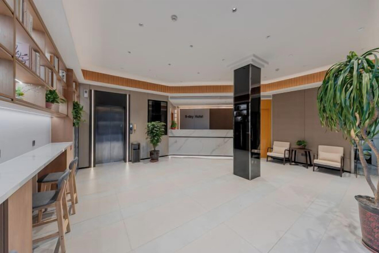 Others 5, 8 Days Hotel (Minhang Jiaotong University Branch), Shanghai