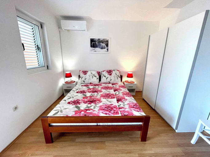 Others 5, Villa Julie, Crikvenica