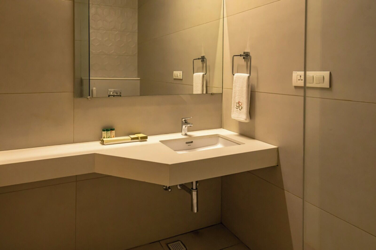 Bathroom, Rathna Residency, Chennai