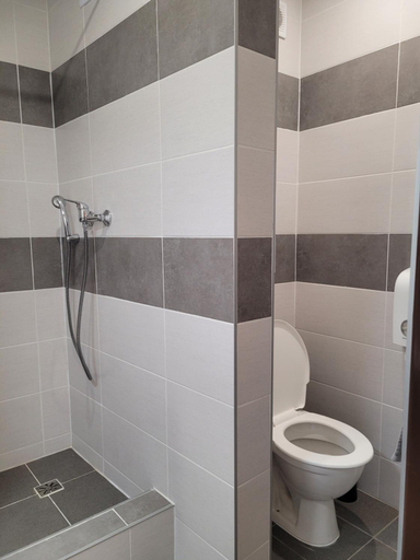 Bathroom, Studentsky domov B31, Prešov
