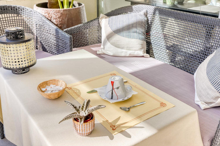 Food & Drinks 5, Anglade Hotel, Var