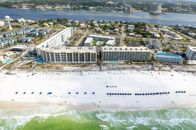 Others 5, Venus 112 - Ground Floor 2 BR easy access to the beach and pool by RedAwning, Okaloosa