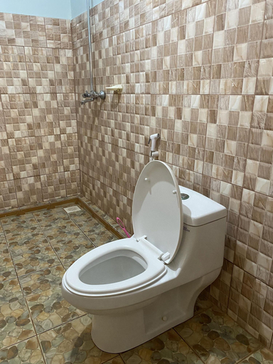 Bathroom 3, Patamu Restaurant Lodge, Karatu