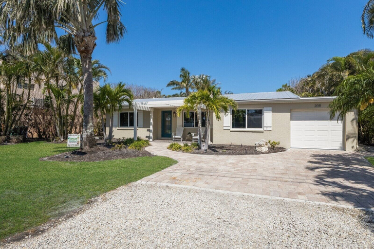 Exterior & Views 2, The Salted Coconut 3 Bedroom Home by RedAwning, Manatee