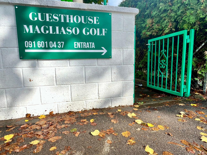 Others 4, GuestHouse Magliaso Golf Station by LR - check in on-line, Lugano