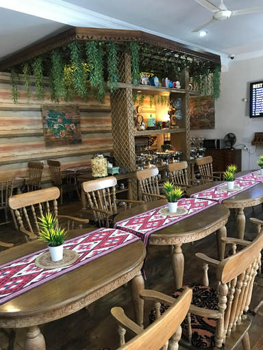 Food & Drinks 4, Nonies Huis Medan, Medan