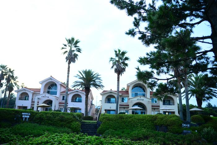 Exterior & Views 1, Jennyville Pension, Seogwipo