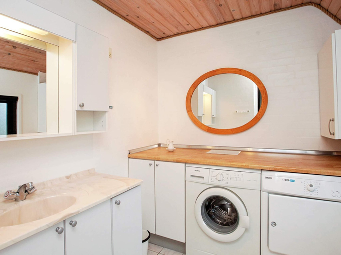 Others 4, Classic Holiday Home in Hals near Sea, Aalborg