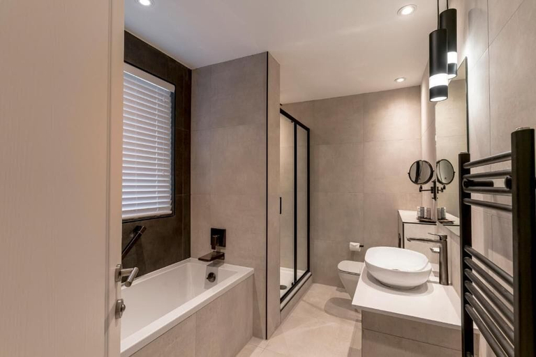 Bathroom 4, Borrowdale Gates Hotel, Cumbria