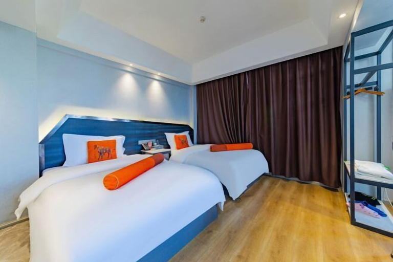 Bedroom 3, Lihao Hotel (Zhaotong Ancient City), Zhaotong