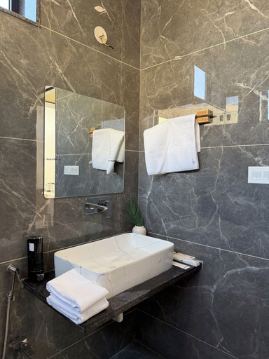 Bathroom 4, Jaadooghar Aravalli Hideaway Jawai, Pali