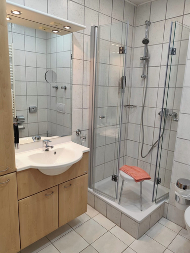 Bathroom 4, Garni Hotel & Ferienwohnungen Seeschlößchen, Waldeck-Frankenberg
