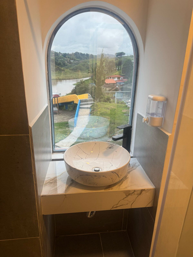 Bathroom 3, Hotel y Termales Castillo del Lago, Peñol