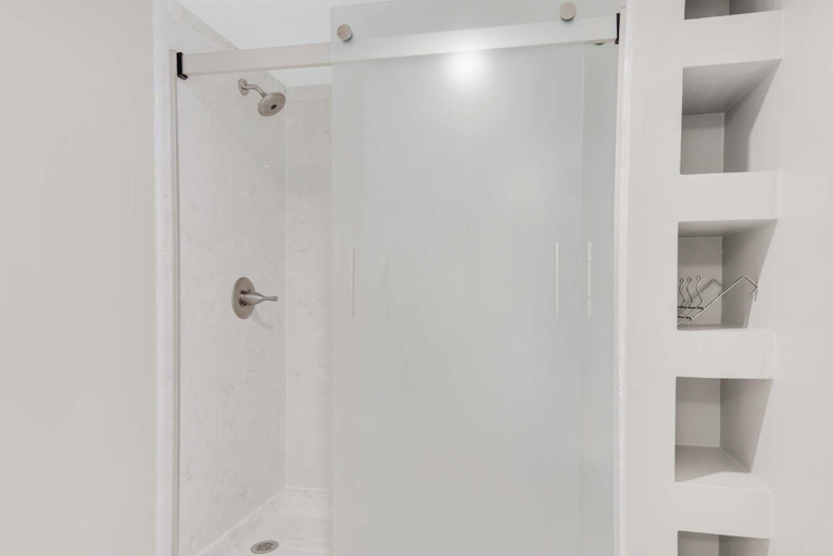 Bathroom 5, Edgewater Tower 3-1012, Bay