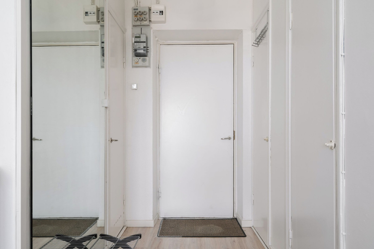 Others 5, Renovated Top Floor Studio in Kallio, Uusimaa