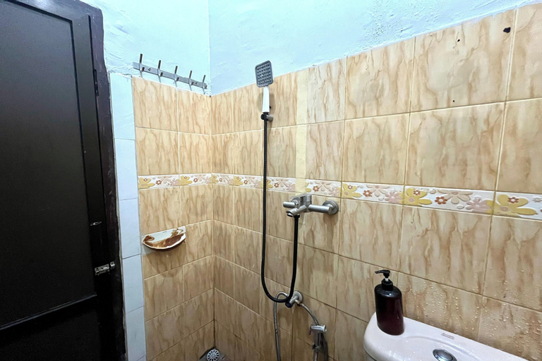 Bathroom 5, Gratia Guesthouse Syari'ah, Muaro Jambi
