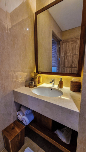 Bathroom 4