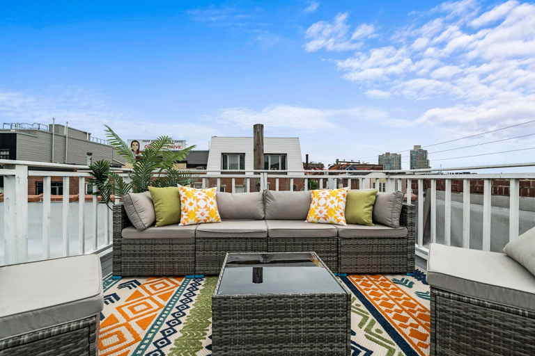 Public Area 5, Family Oasis with 3BR, Games, WIFI & BBQ, Philadelphia