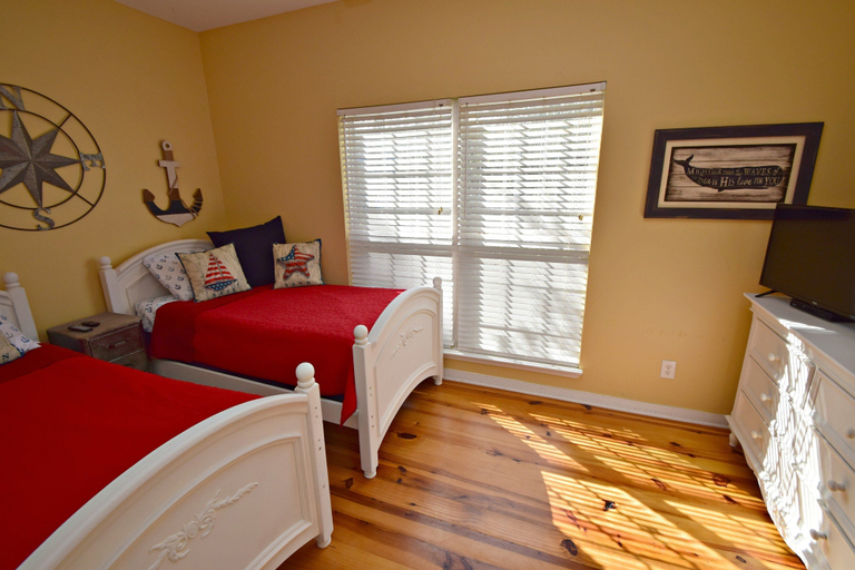 Bedroom 3, The Rookery 202, Baldwin