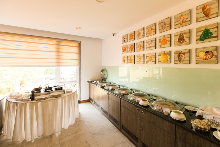 Food & Drinks 4, The Fern Residency Miramar, North Goa