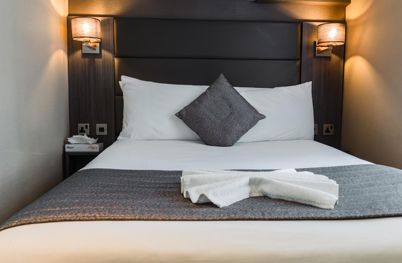 Bedroom 3, Brunel Hotel Paddington, London