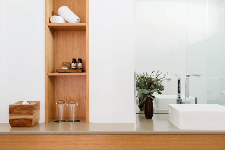 Bathroom, Royal Mail Hotel, S. Grampians Bal