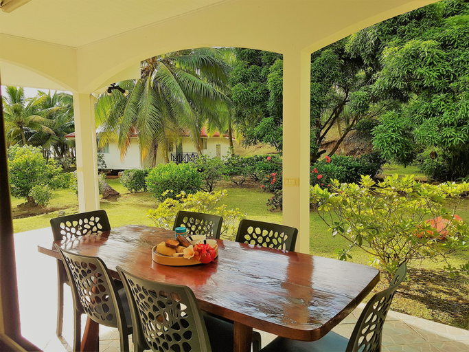 Room 3, Huahine - Tipanier House