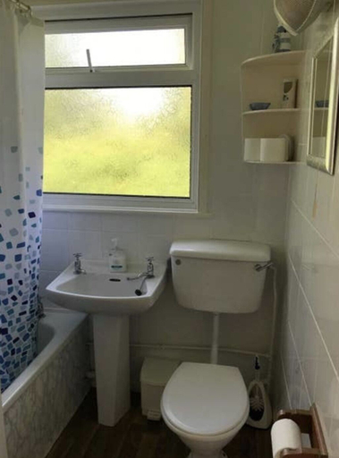Bathroom 3, 2 Bedroom Chalet Near the Beach, Isle of Wight