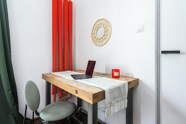 Others 5, Lumina 3-room apart with large terrace, Warsaw