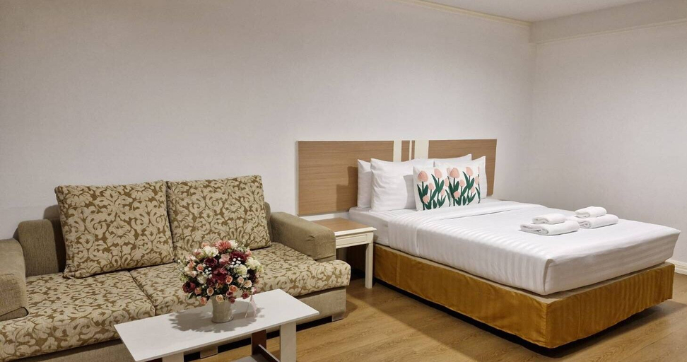 Bedroom 24